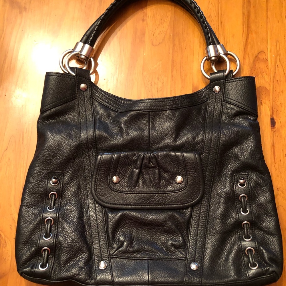 B. Makowsky Black Leather Purse 👜